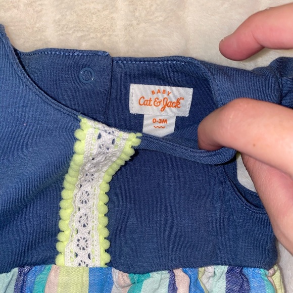 Onsie - Picture 2 of 2